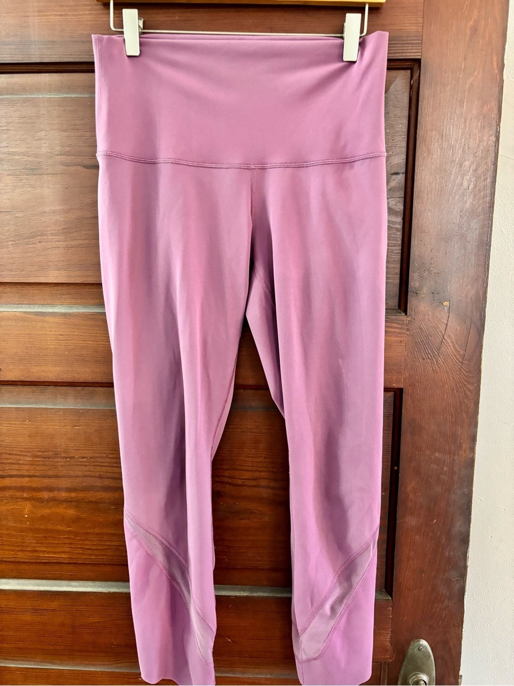 Lululemon Wunder Under Crop II *Roll Down Scallop Full-On Luxtreme 24" in V Plum - Picture 6 of 9